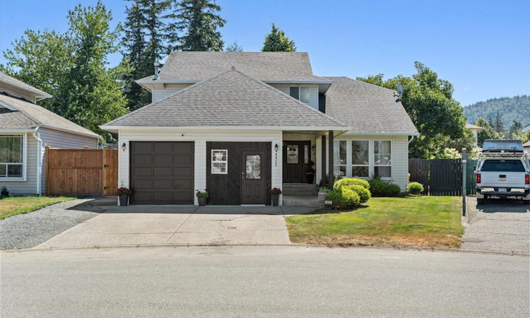 6033 Glenroy Drive