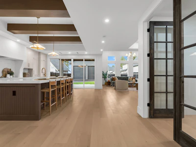 23709 40 Avenue - 3