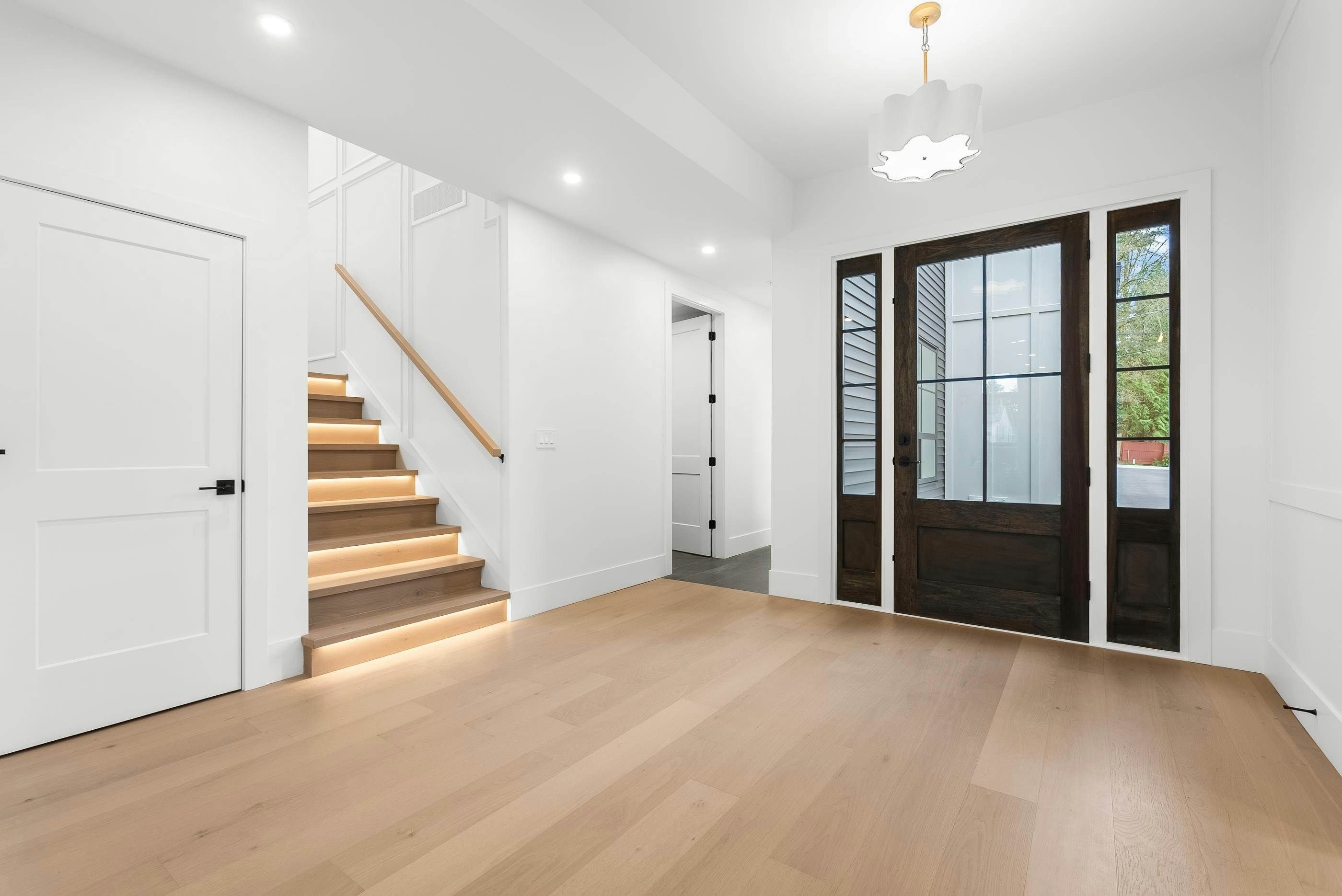 23709 40 Avenue - 2