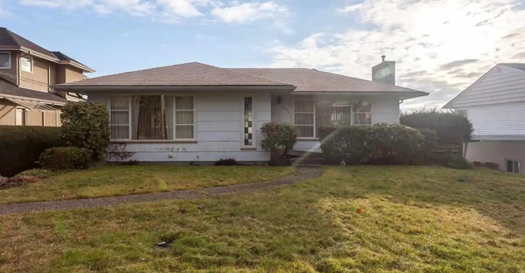2308 Jefferson Avenue, West Vancouver, BC, V7V 2B2