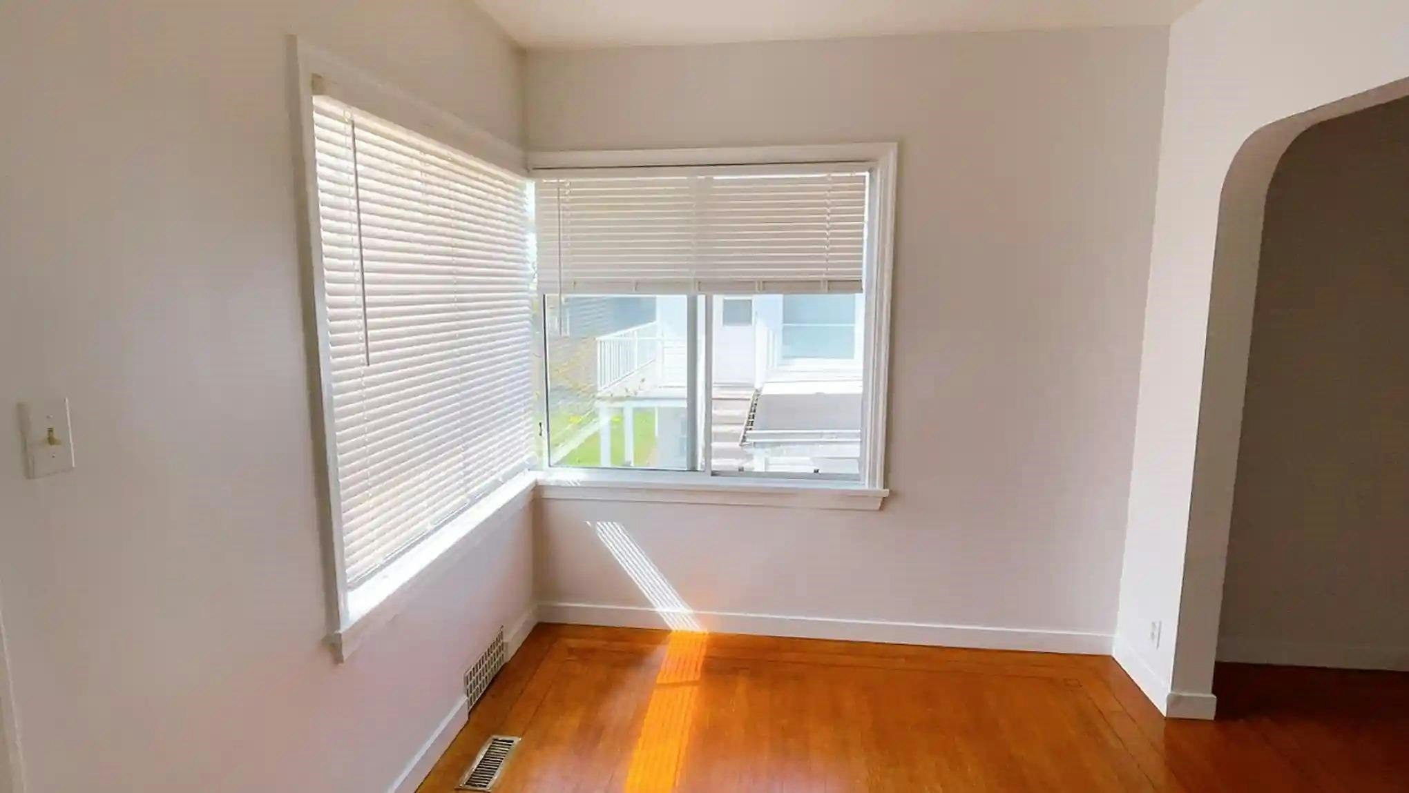 2308 Jefferson Avenue, West Vancouver, BC, V7V 2B2 - 4