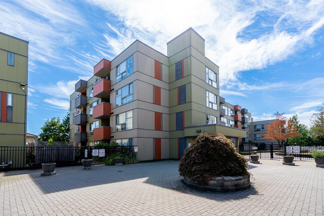 208-12075 228 Street, Maple Ridge, BC, V2X 6M2