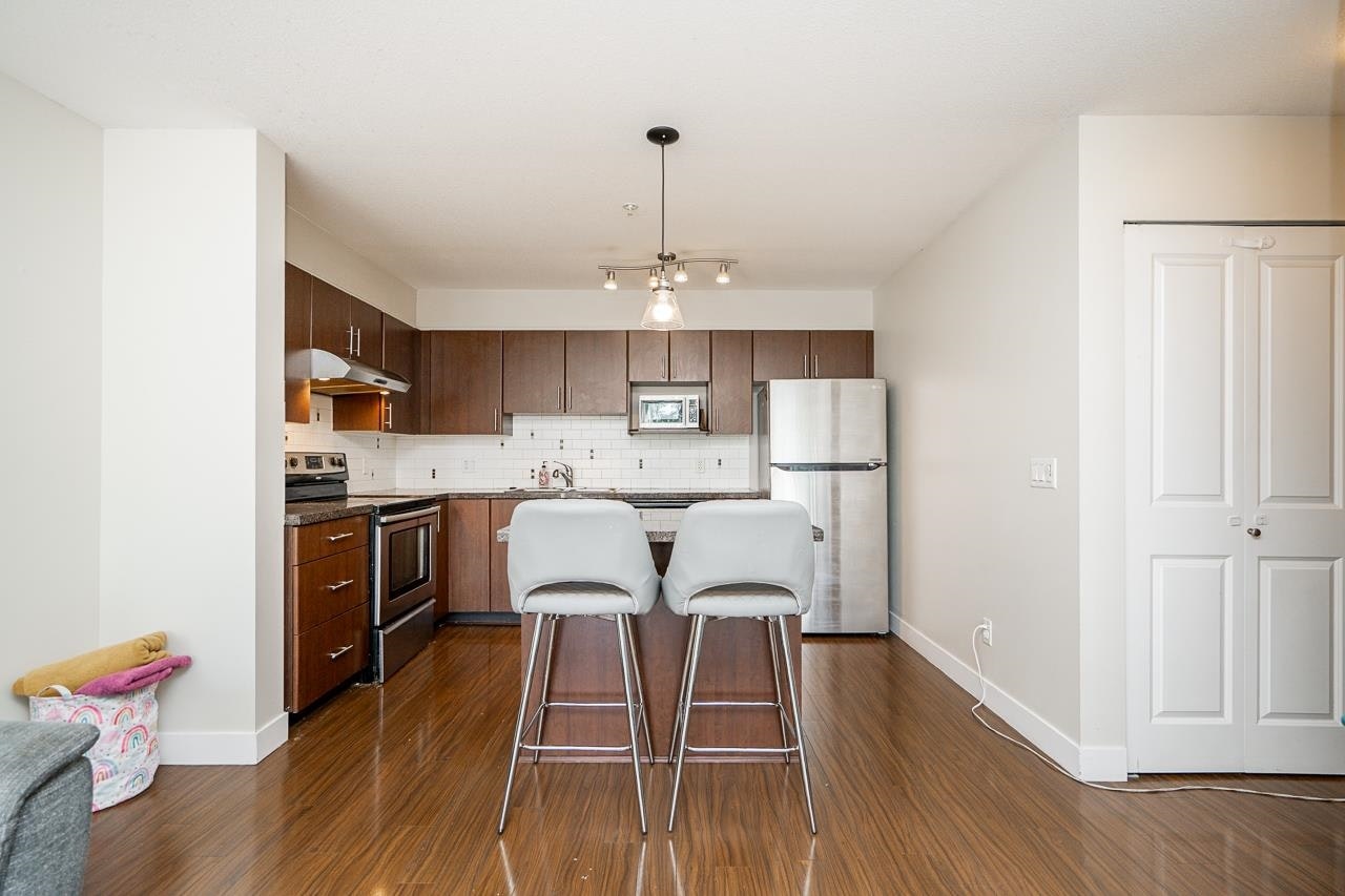 208-12075 228 Street, Maple Ridge, BC, V2X 6M2 - 11