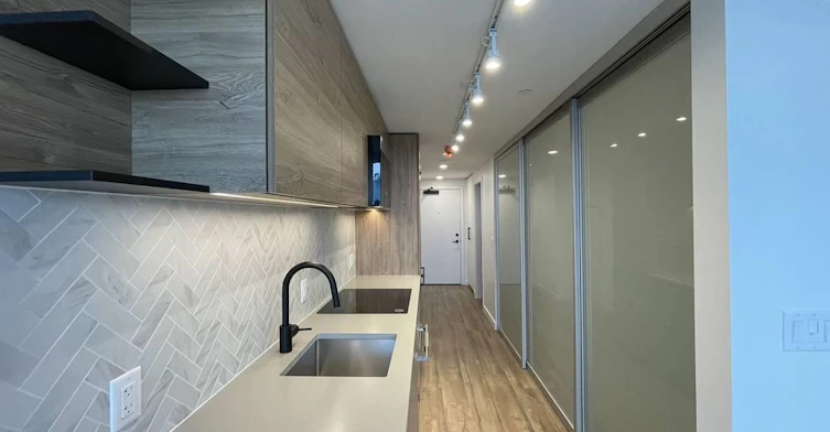 16XX-13428 105 Ave, Surrey, BC, V3T 4B2 - 10