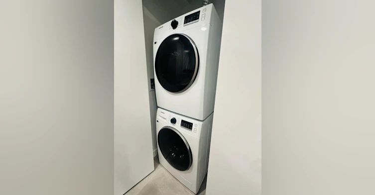 24XX-13725 George Jct, Surrey, BC, V3T 0V7 - 13