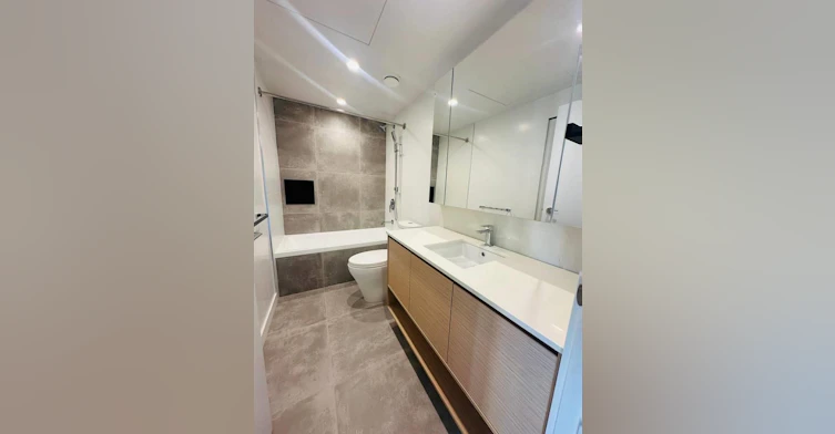 24XX-13725 George Jct, Surrey, BC, V3T 0V7 - 11
