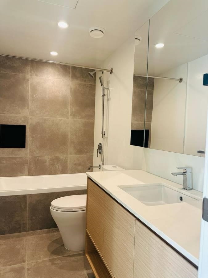 24XX-13725 George Jct, Surrey, BC, V3T 0V7 - 12