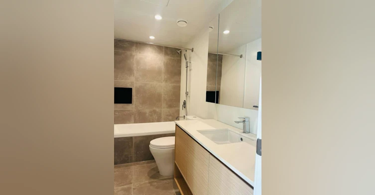 24XX-13725 George Jct, Surrey, BC, V3T 0V7 - 12