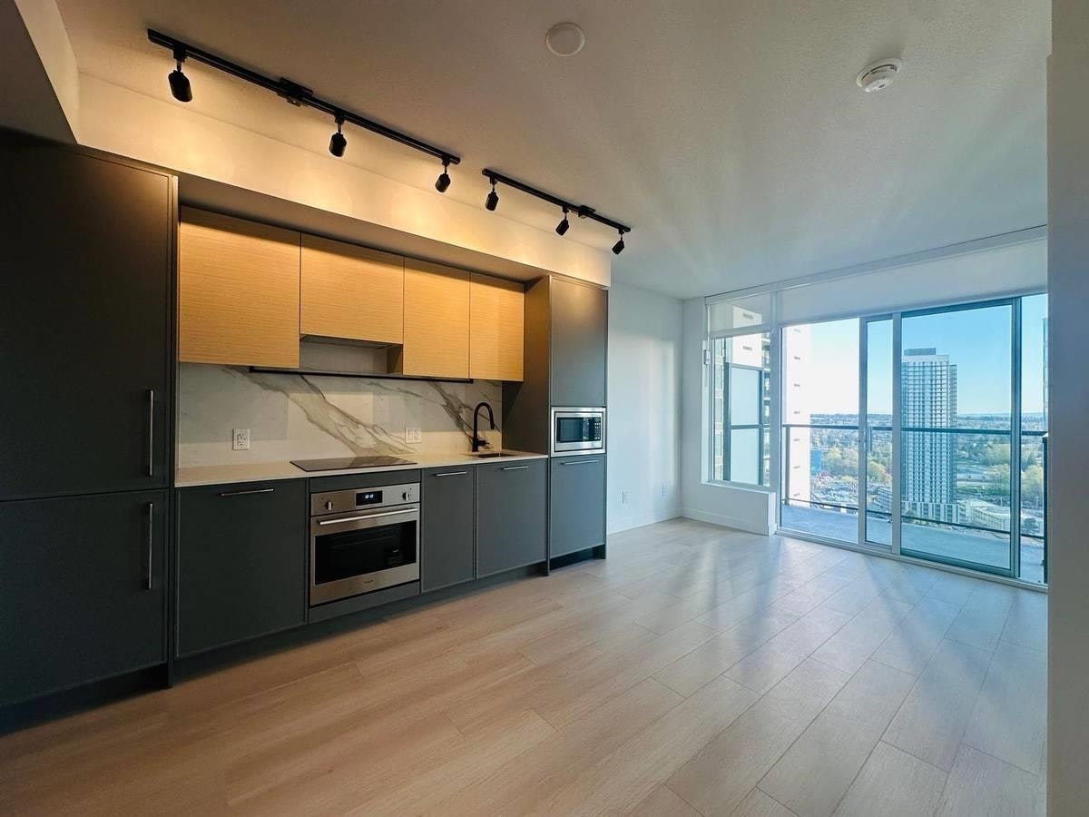 24XX-13725 George Jct, Surrey, BC, V3T 0V7 - 3
