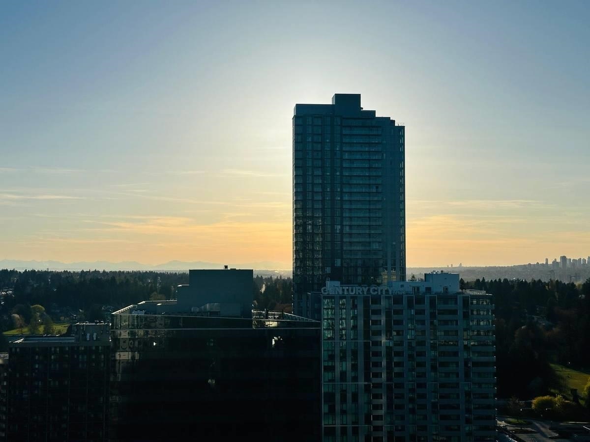 24XX-13725 George Jct, Surrey, BC, V3T 0V7 - 4