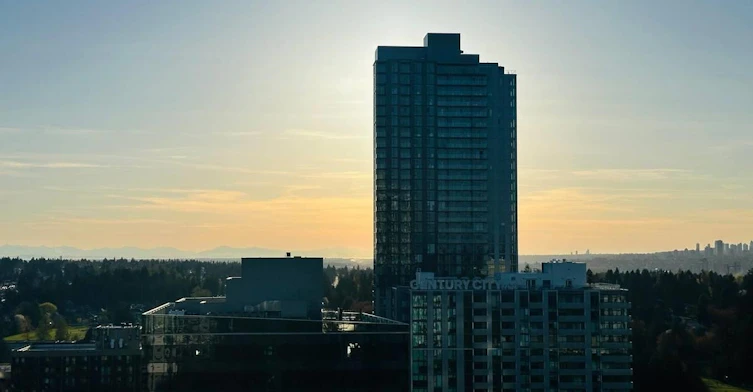 24XX-13725 George Jct, Surrey, BC, V3T 0V7 - 4