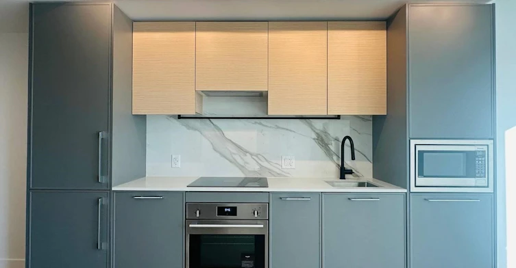24XX-13725 George Jct, Surrey, BC, V3T 0V7 - 6