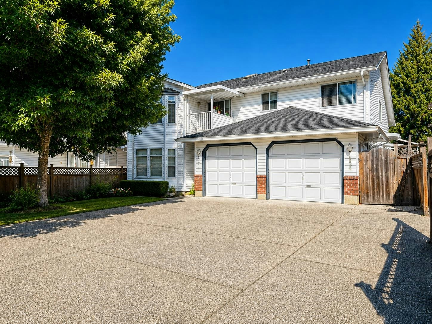 6722 124 Street, Surrey, BC, V3W 0Z7