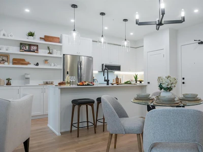 311-46187 Thomas Road - 2