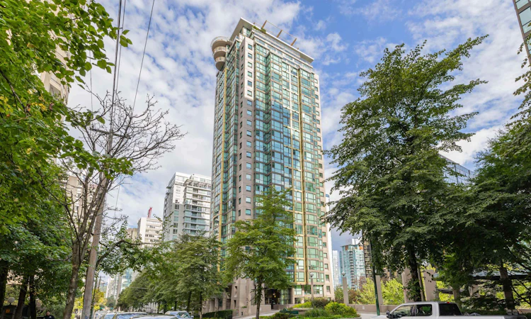 411-1367 Alberni Street