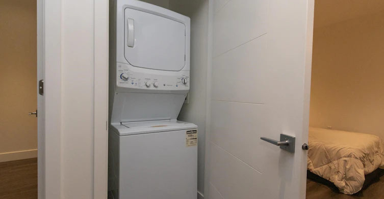 Suite-7230 Kitchener Street, Burnaby, BC, V5A 1L6 - 9