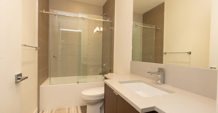 Suite-7230 Kitchener Street, Burnaby, BC, V5A 1L6 - 8