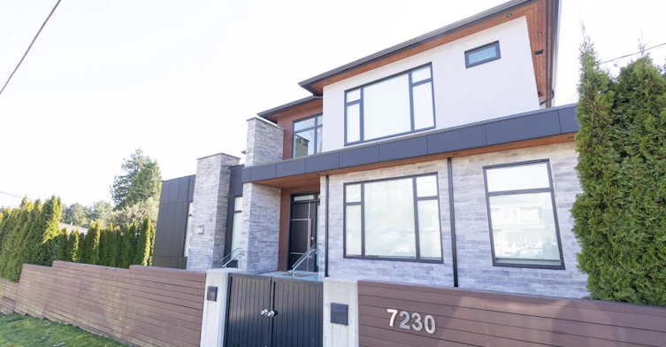 Suite-7230 Kitchener Street, Burnaby, BC, V5A 1L6