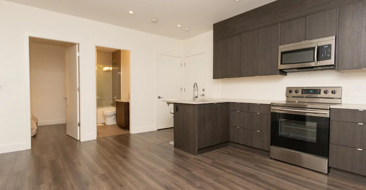 Suite-7230 Kitchener Street, Burnaby, BC, V5A 1L6 - 11