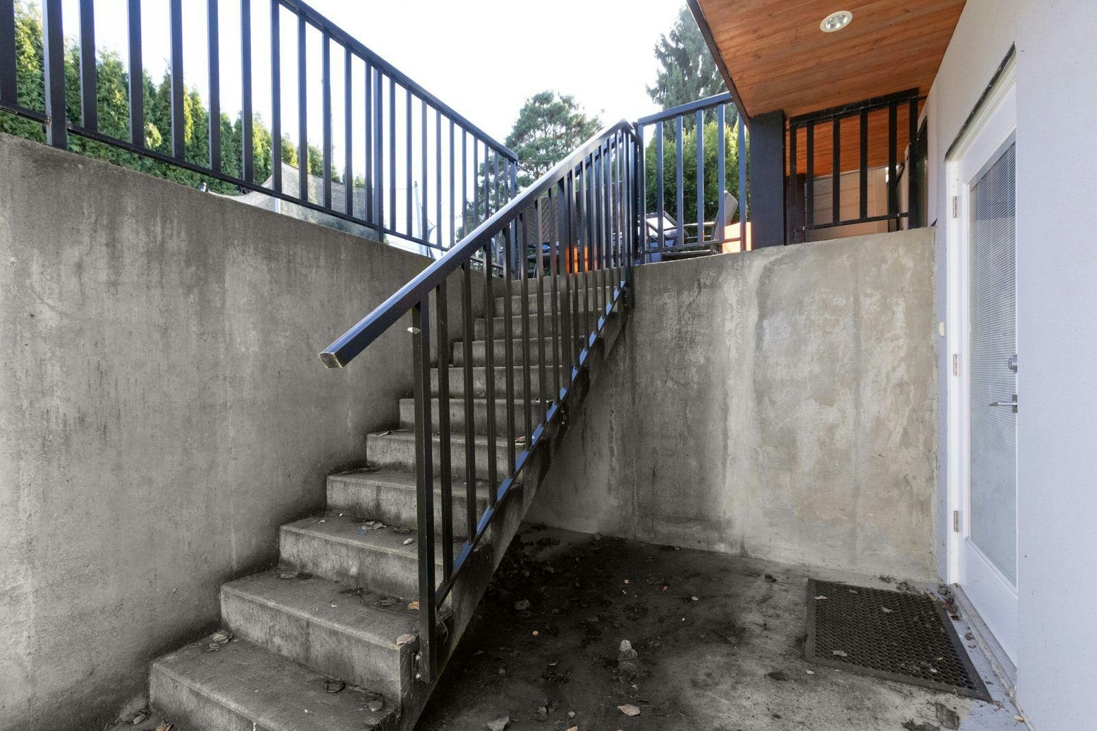 Suite-7230 Kitchener Street, Burnaby, BC, V5A 1L6 - 10