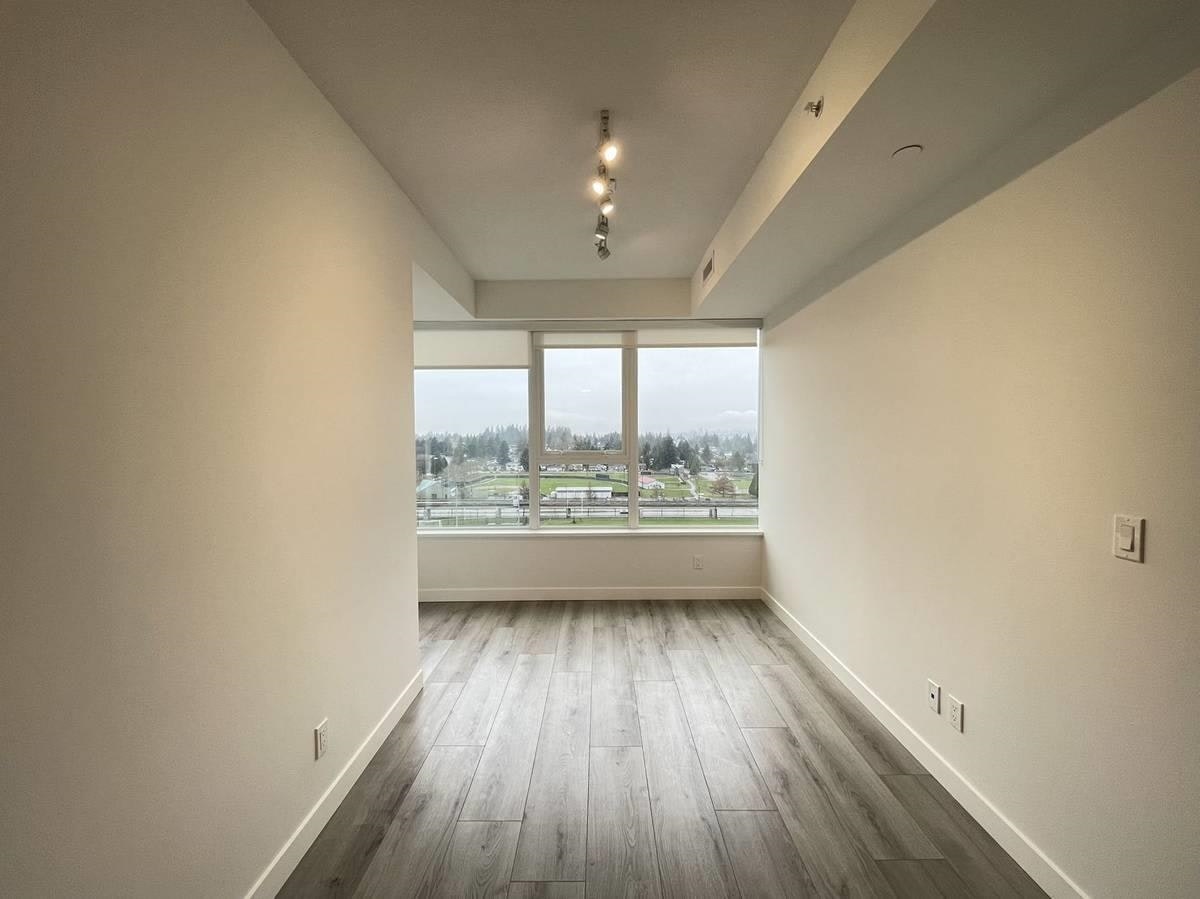 11XX-10626 City Parkway, Surrey, BC, V3T 0S3 - 9