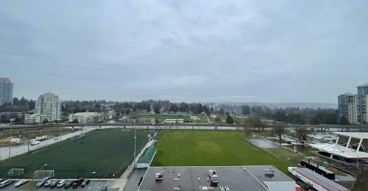 11XX-10626 City Parkway, Surrey, BC, V3T 0S3 - 11
