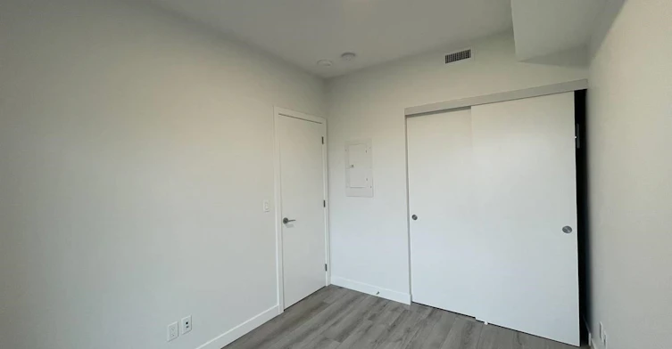 11XX-10626 City Parkway, Surrey, BC, V3T 0S3 - 7
