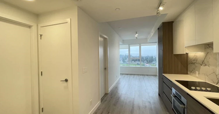 11XX-10626 City Parkway, Surrey, BC, V3T 0S3 - 4