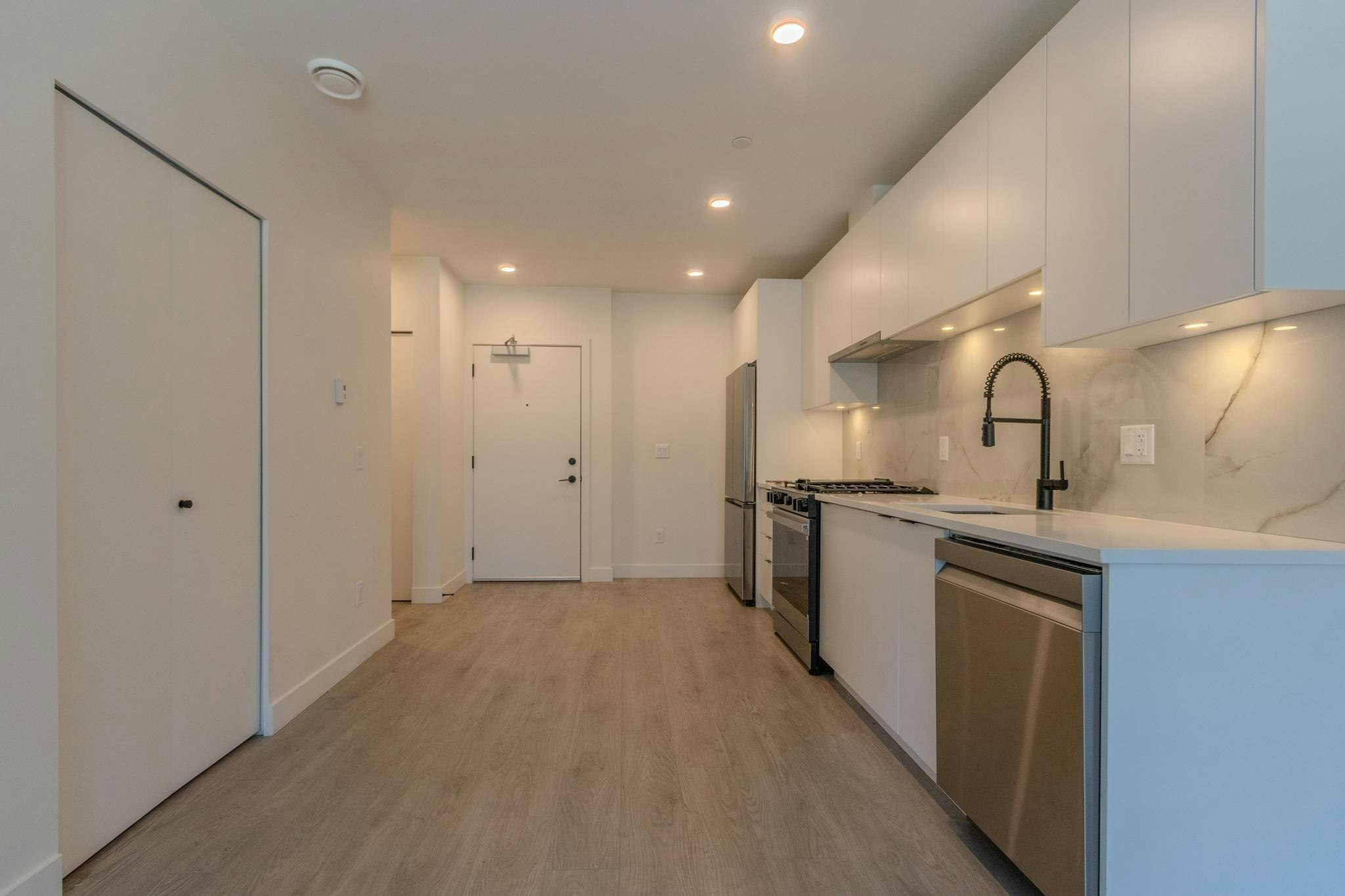 206-13238 105 Avenue, Surrey, BC, V3T 0W1 - 2