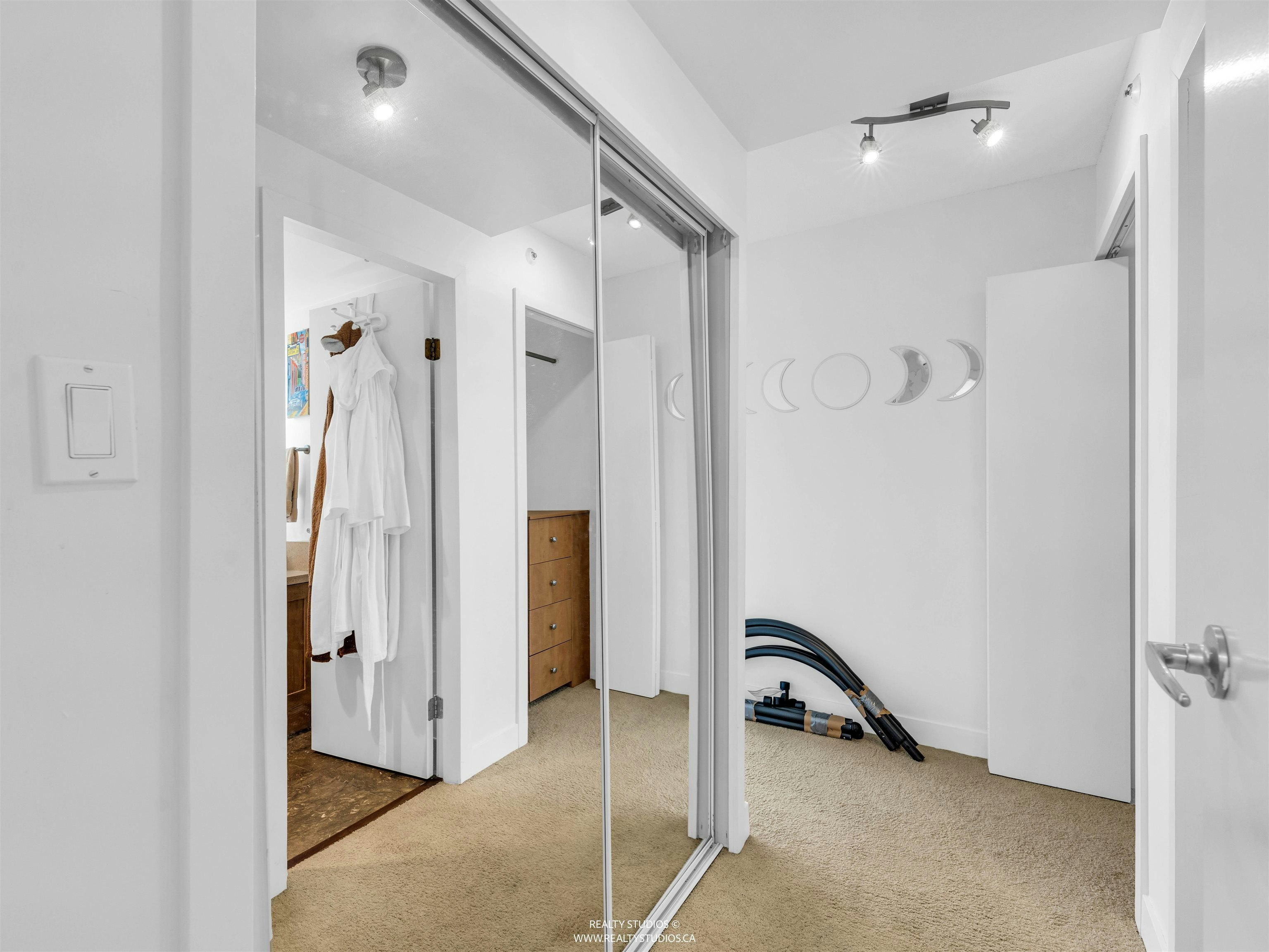 2001-950 Cambie Street, Vancouver, BC, V6B 5X5 - 16