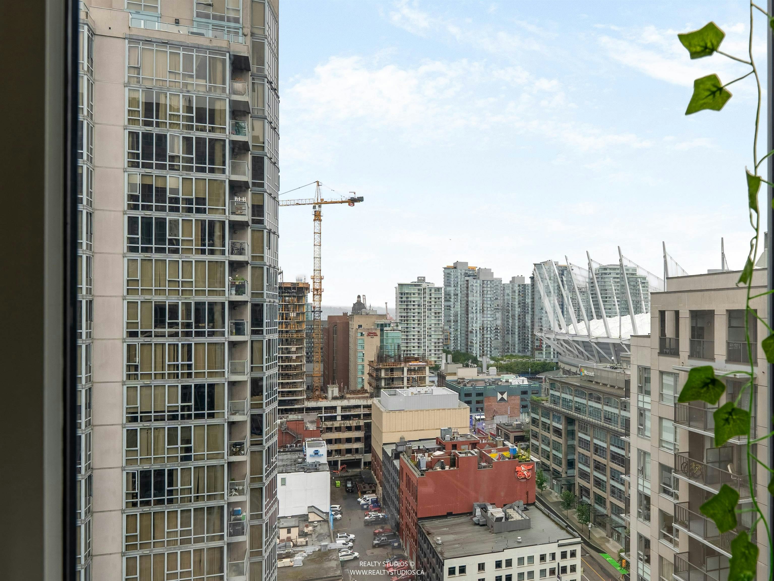 2001-950 Cambie Street, Vancouver, BC, V6B 5X5 - 3