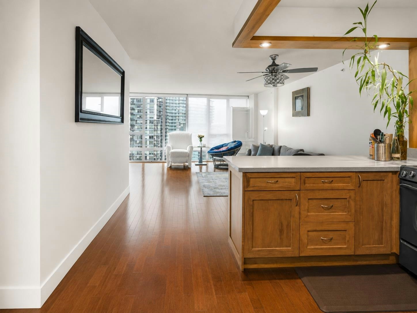 2001-950 Cambie Street, Vancouver, BC, V6B 5X5 - 5