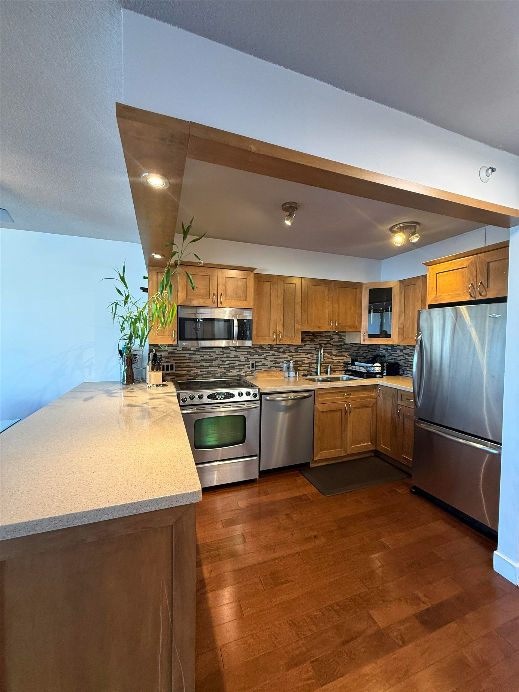 2001-950 Cambie Street, Vancouver, BC, V6B 5X5 - 11