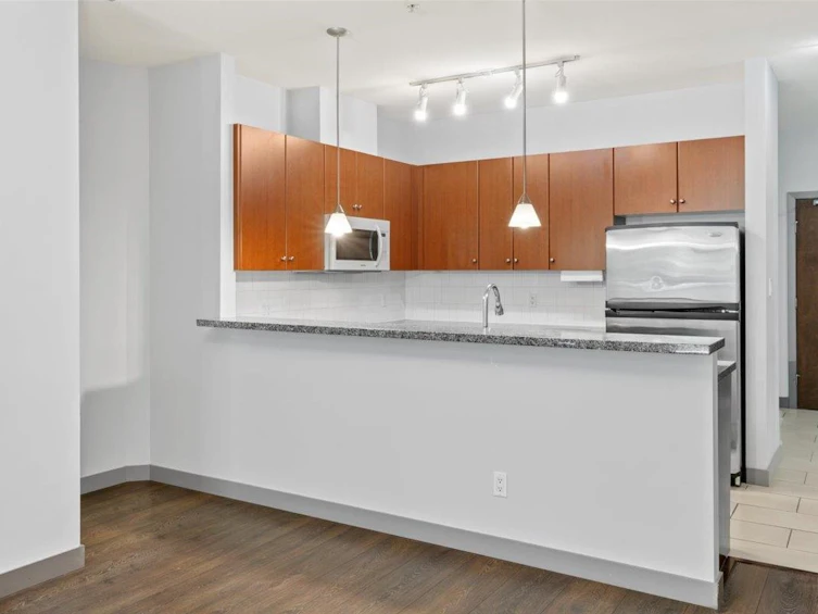 312-100 Capilano Road, Port Moody, BC, V3H 5M9 - 5