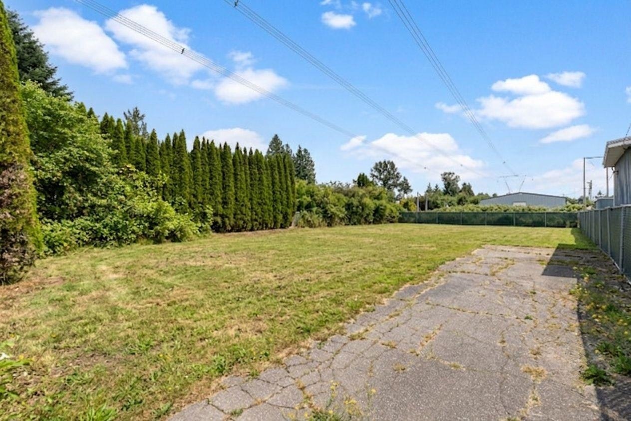 14042 110 Avenue, Surrey, BC, V3R 1Z2 - 23