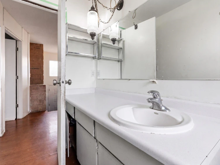 14042 110 Avenue, Surrey, BC, V3R 1Z2 - 15