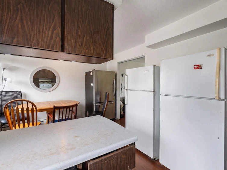 14042 110 Avenue, Surrey, BC, V3R 1Z2 - 11