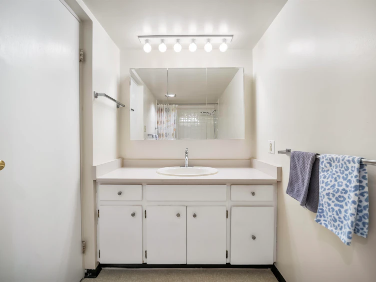 1310-6631 Minoru Boulevard, Richmond, BC, V6Y 1Z1 - 17