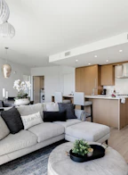 409 3220 Connaught Crescent