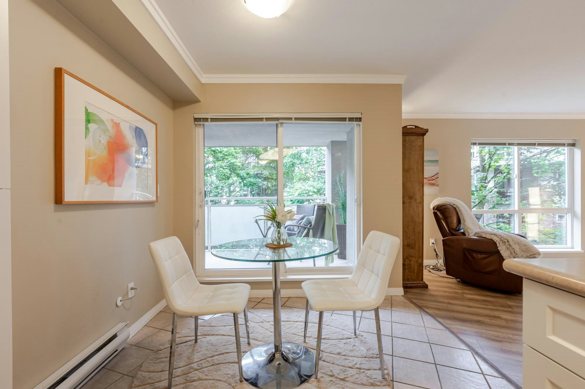210-15150 29a Avenue, Surrey, BC, V4P 3B1 - 15