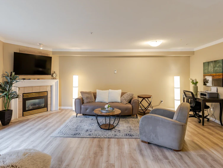 210-15150 29a Avenue, Surrey, BC, V4P 3B1 - 11