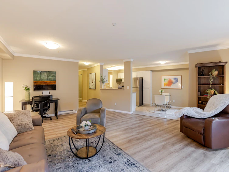 210-15150 29a Avenue, Surrey, BC, V4P 3B1 - 9
