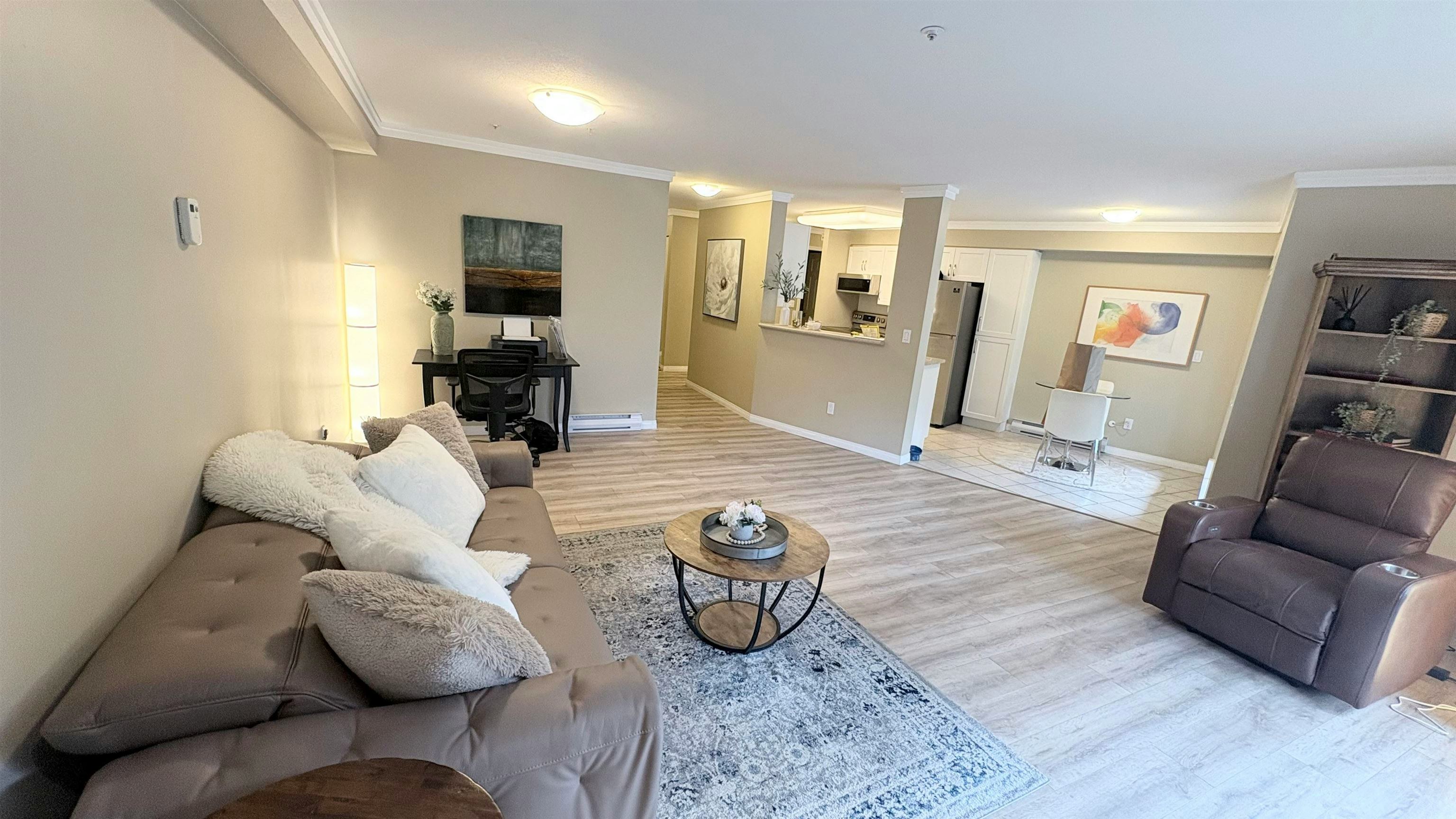 210-15150 29a Avenue, Surrey, BC, V4P 3B1 - 10