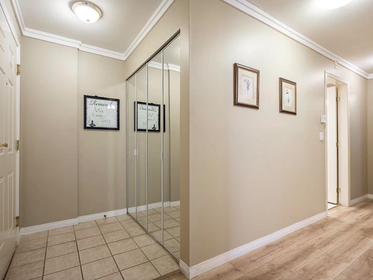 210-15150 29a Avenue, Surrey, BC, V4P 3B1 - 3