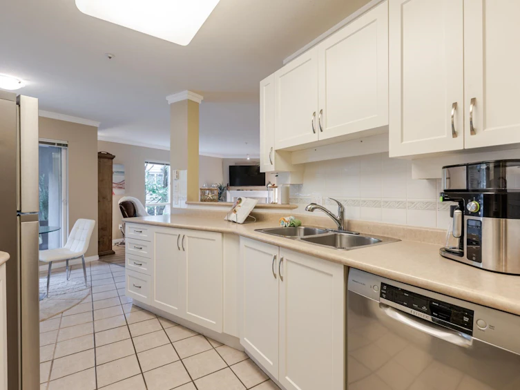 210-15150 29a Avenue, Surrey, BC, V4P 3B1 - 22