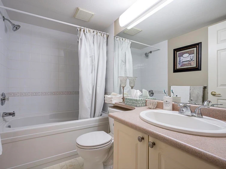 210-15150 29a Avenue, Surrey, BC, V4P 3B1 - 12