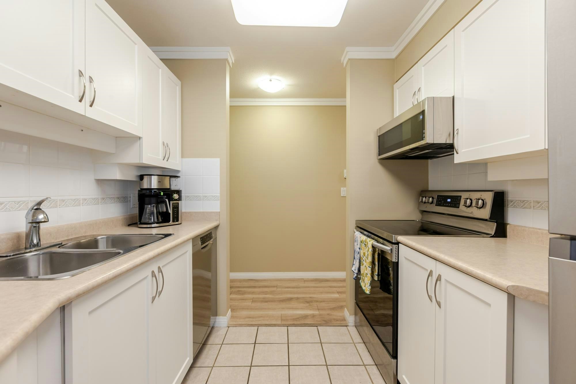 210-15150 29a Avenue, Surrey, BC, V4P 3B1 - 19