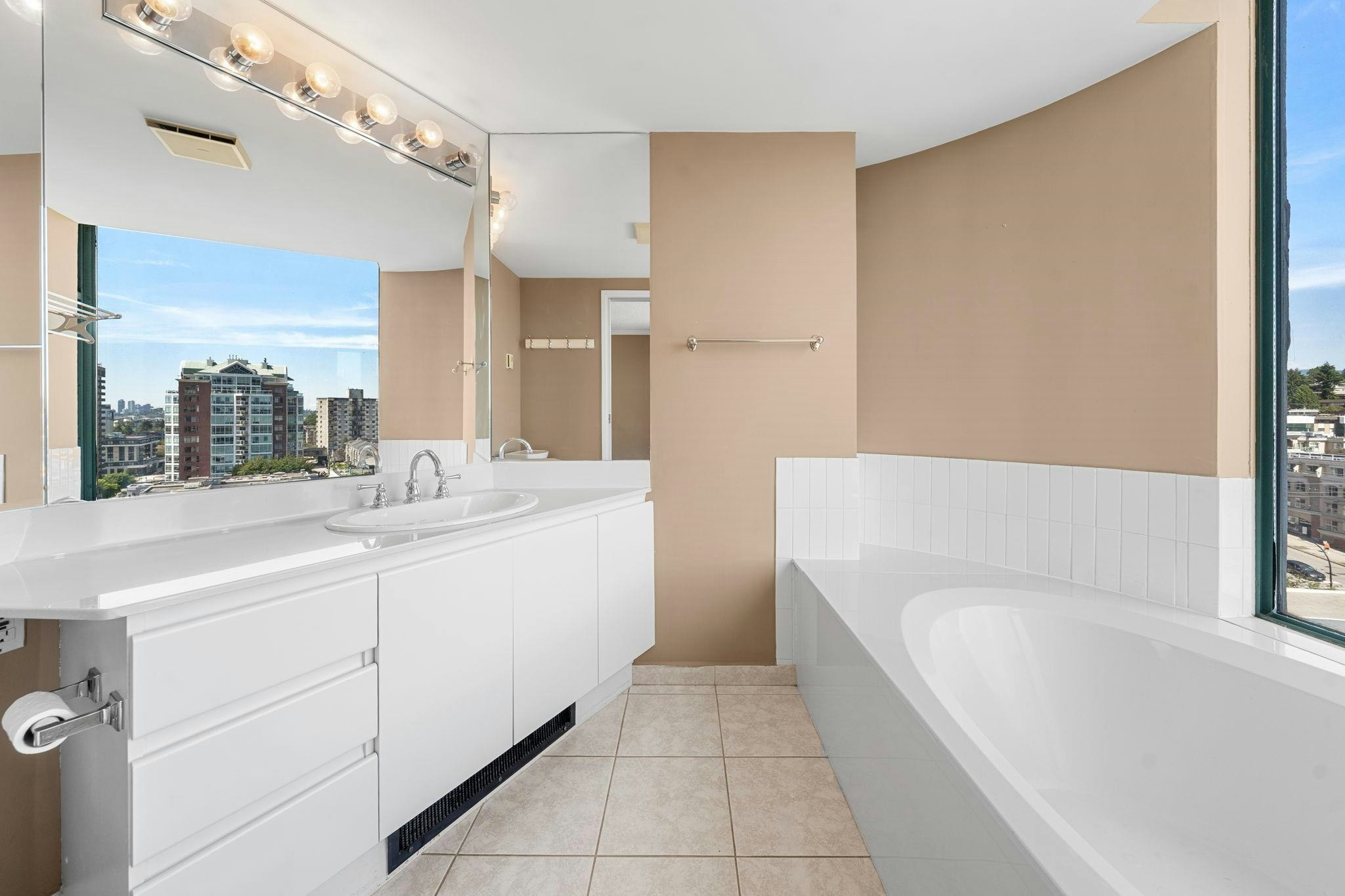 1201-120 W 2nd Street, North Vancouver, BC, V7M 1C3 - 22