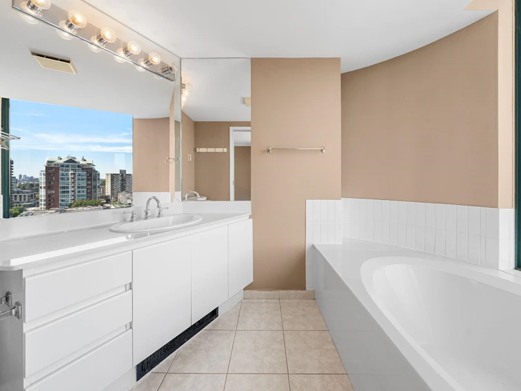 1201-120 W 2nd Street, North Vancouver, BC, V7M 1C3 - 22