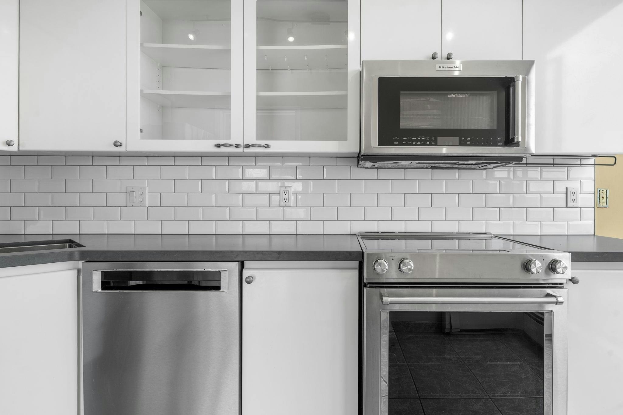 1201-120 W 2nd Street, North Vancouver, BC, V7M 1C3 - 14